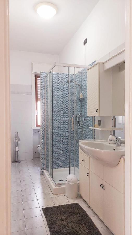 דירות Attico Trilocale Con Solarium A בורגטו סנטו ספיריטו מראה חיצוני תמונה